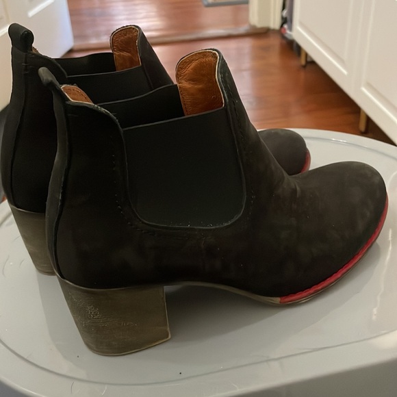 Justin Reece England Black Suede Ankle boots size 41 - Picture 2 of 6